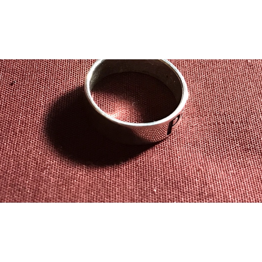 Sterling Silver Peace Band Ring Size 8 - Picture 14 of 16